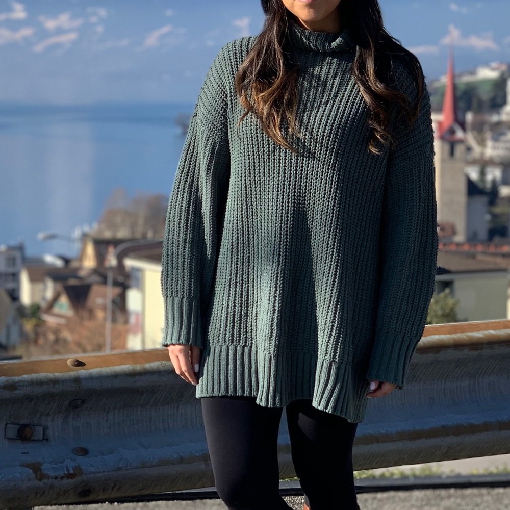 COPY - Sweater